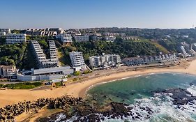 101 Camarque - 3 Bedroom Beachfront Apartment In Umdloti - 180 Degree Sea Views